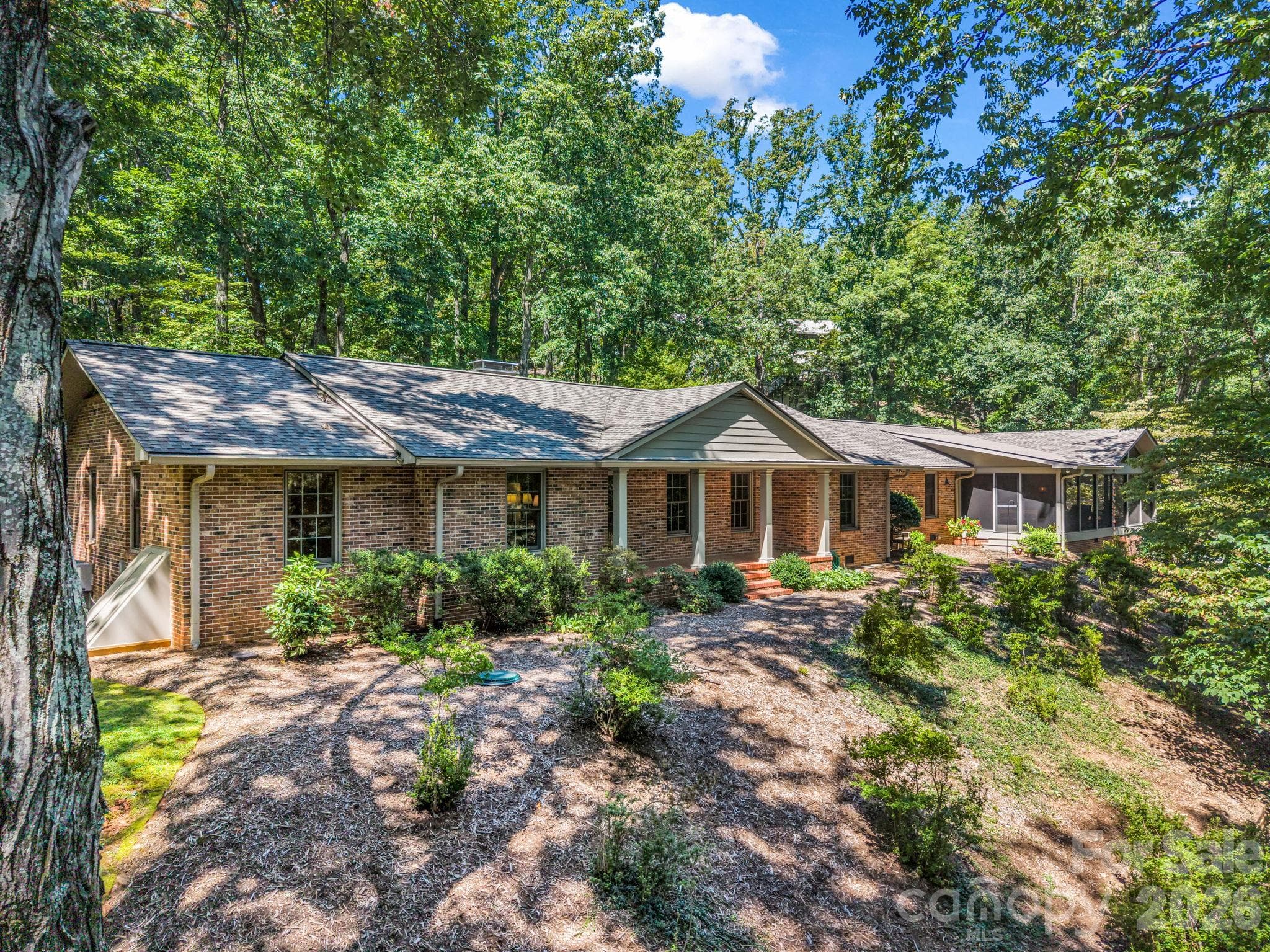 280 Overlook Circle