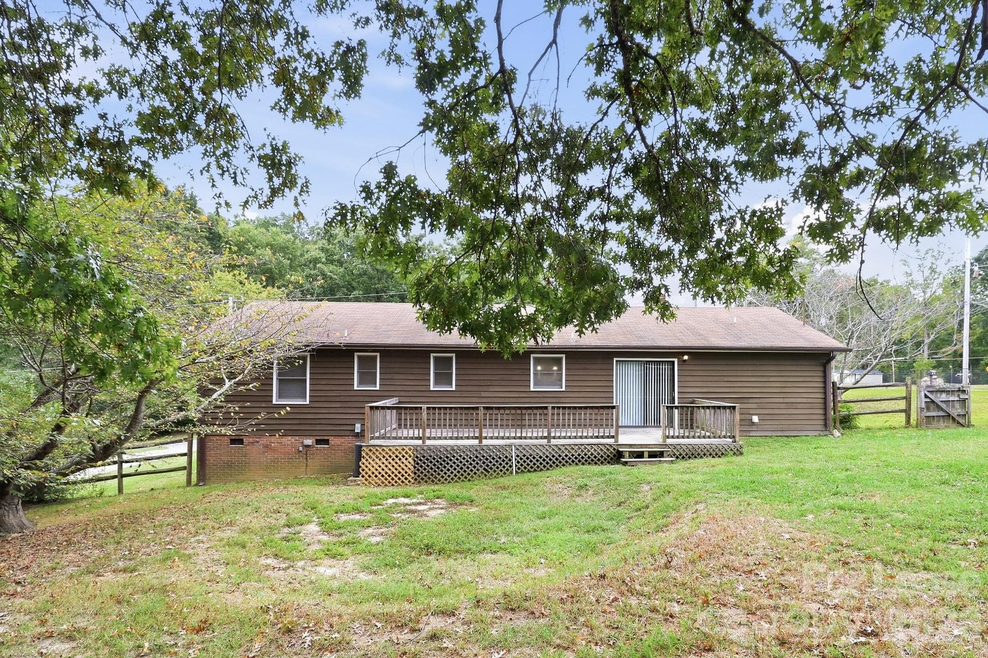 Single Family Residence at 4317 Freeport Drive, Gastonia, photo 6 of 6