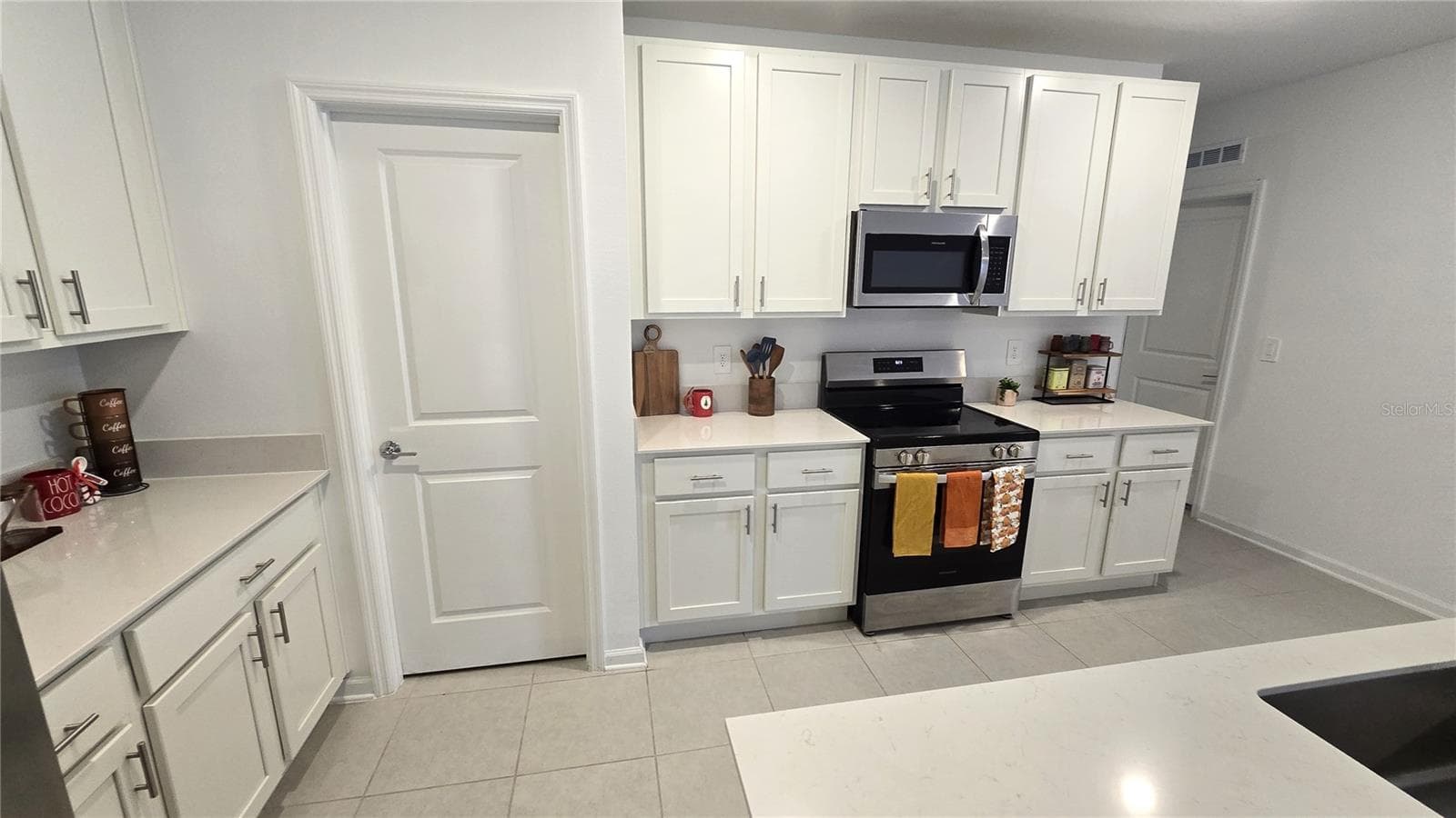 Single Family Residence at 5618 GINGHAM DR, KISSIMMEE, photo 12 of 43
