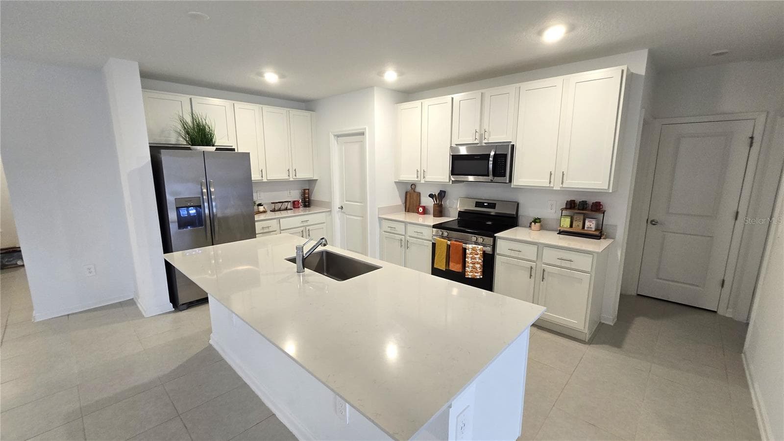 Single Family Residence at 5618 GINGHAM DR, KISSIMMEE, photo 13 of 43