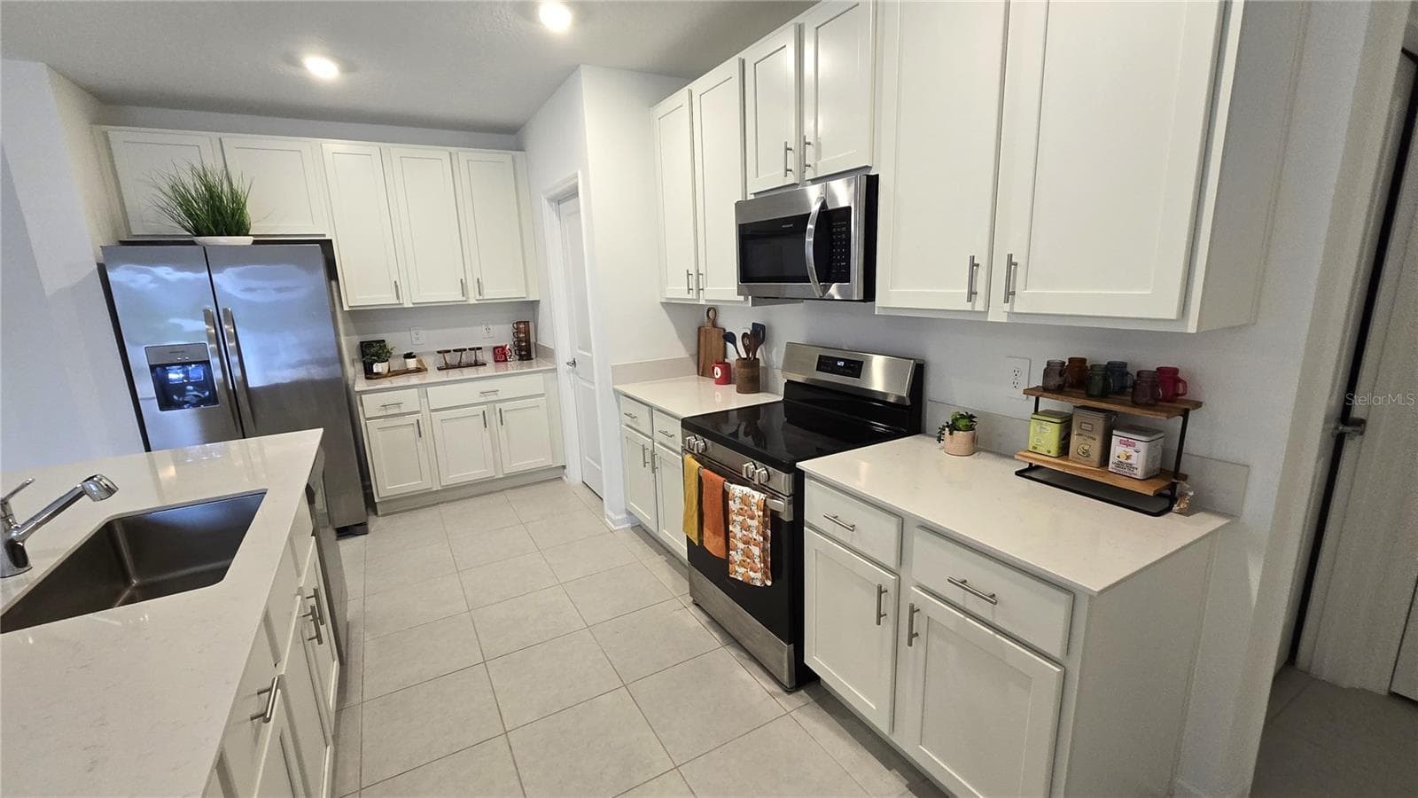 Single Family Residence at 5618 GINGHAM DR, KISSIMMEE, photo 14 of 43