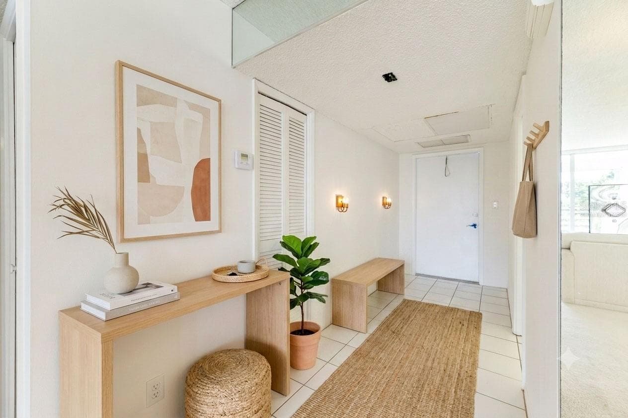 Virtually Staged - Foyer - 605 OAKS DR #607, POMPANO BEACH