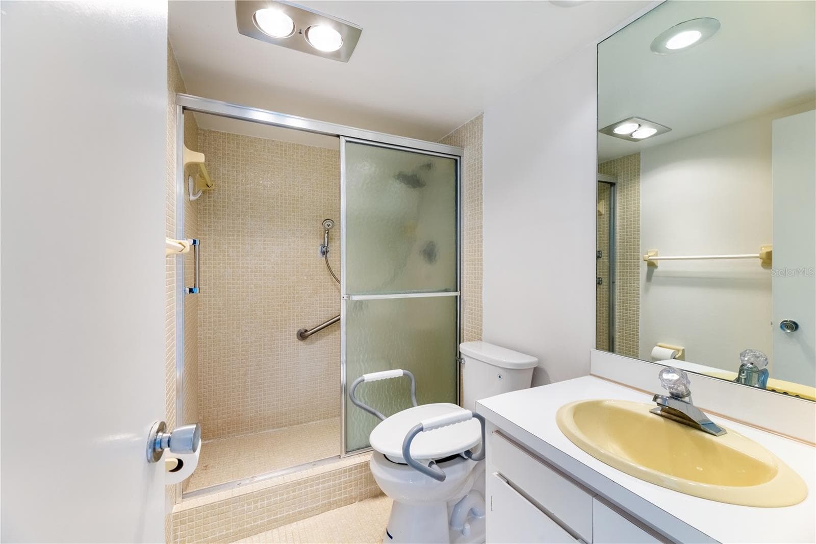 Bathroom 2 - 605 OAKS DR #607, POMPANO BEACH