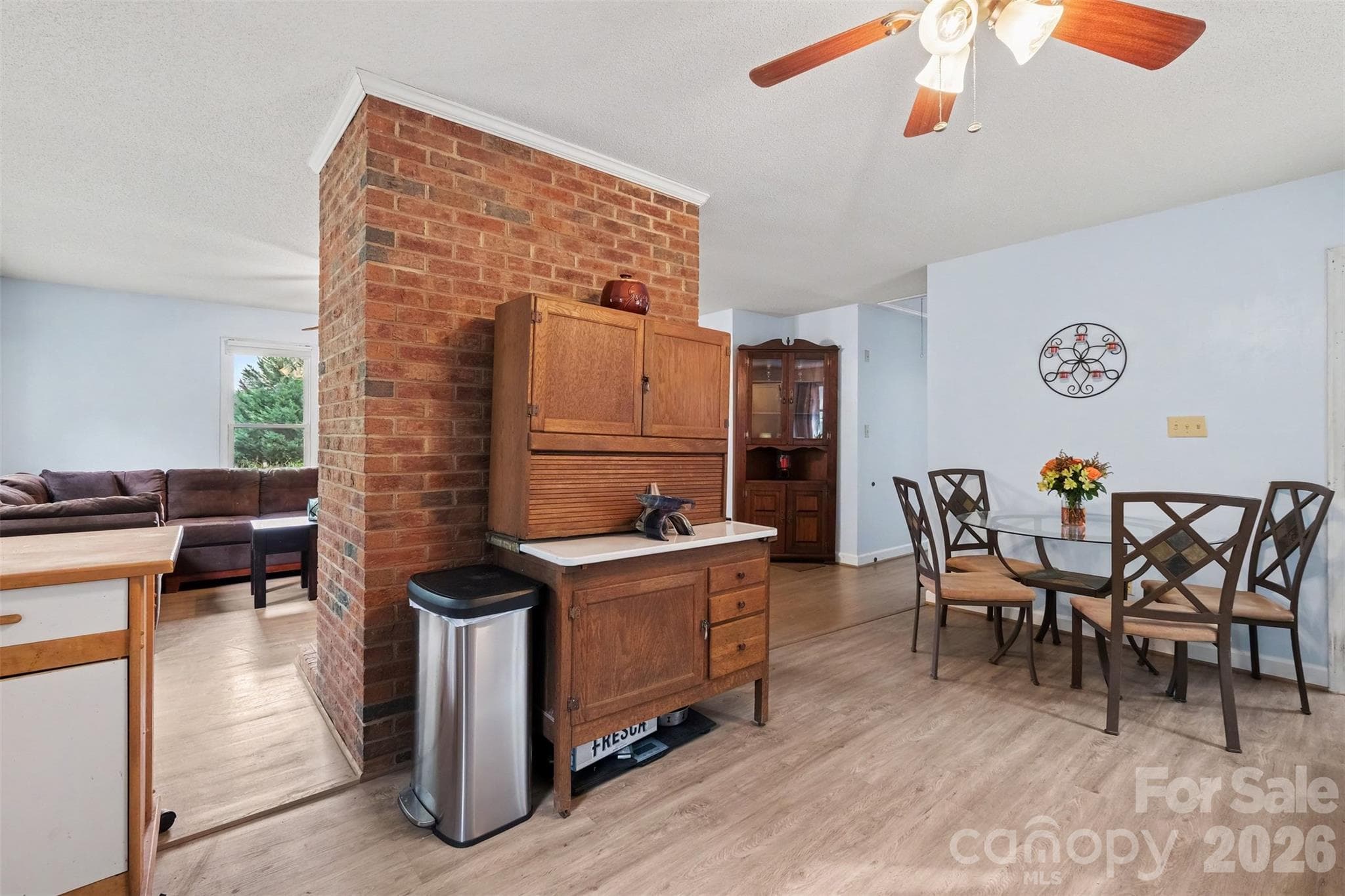 Single Family Residence at 1617 Lawing Road, Charlotte, photo 7 of 35