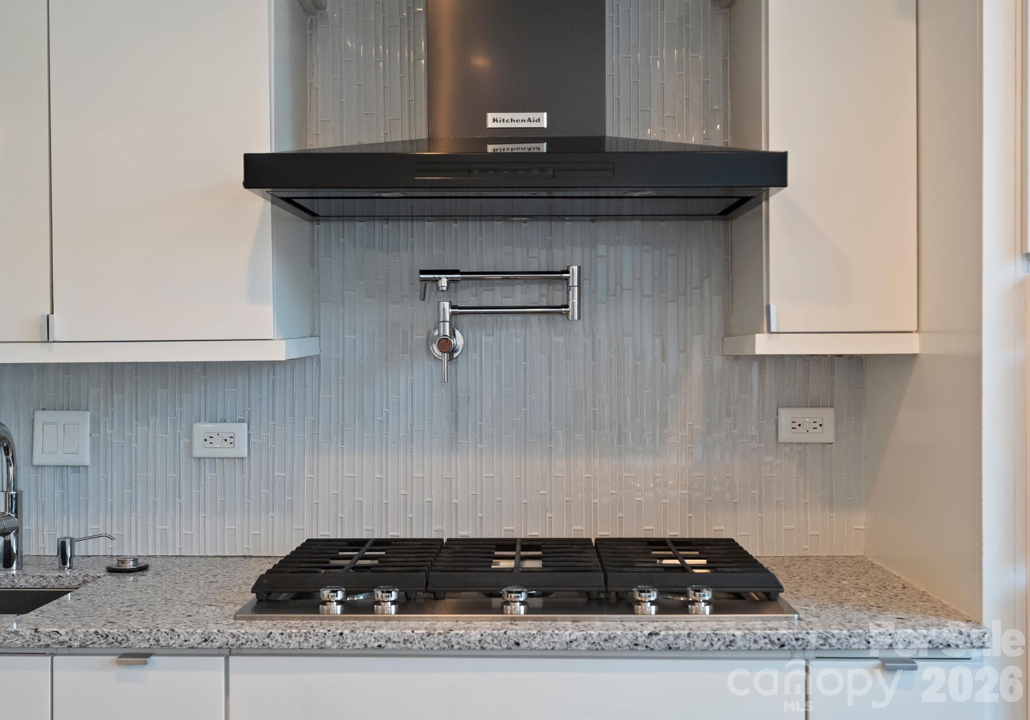 Condominium at 1300 Queens Road, Charlotte, photo 20 of 37