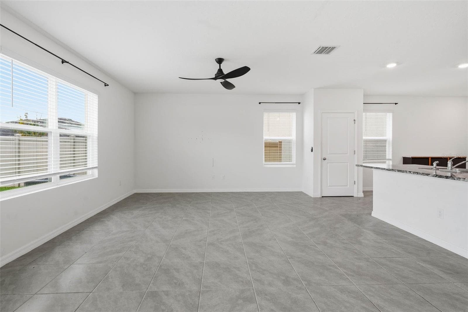 Single Family Residence at 5674 BANBURY RIDGE RUN, WESLEY CHAPEL, photo 13 of 44