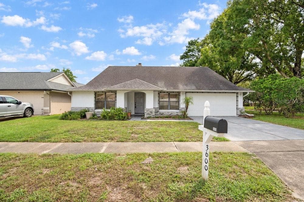 Single Family Residence at 3600 BISCAYNE DR, WINTER SPRINGS, photo 2 of 40