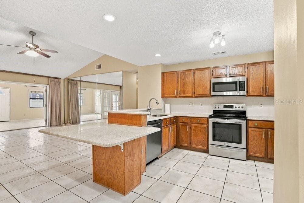 Kitchen - 3600 BISCAYNE DR, WINTER SPRINGS