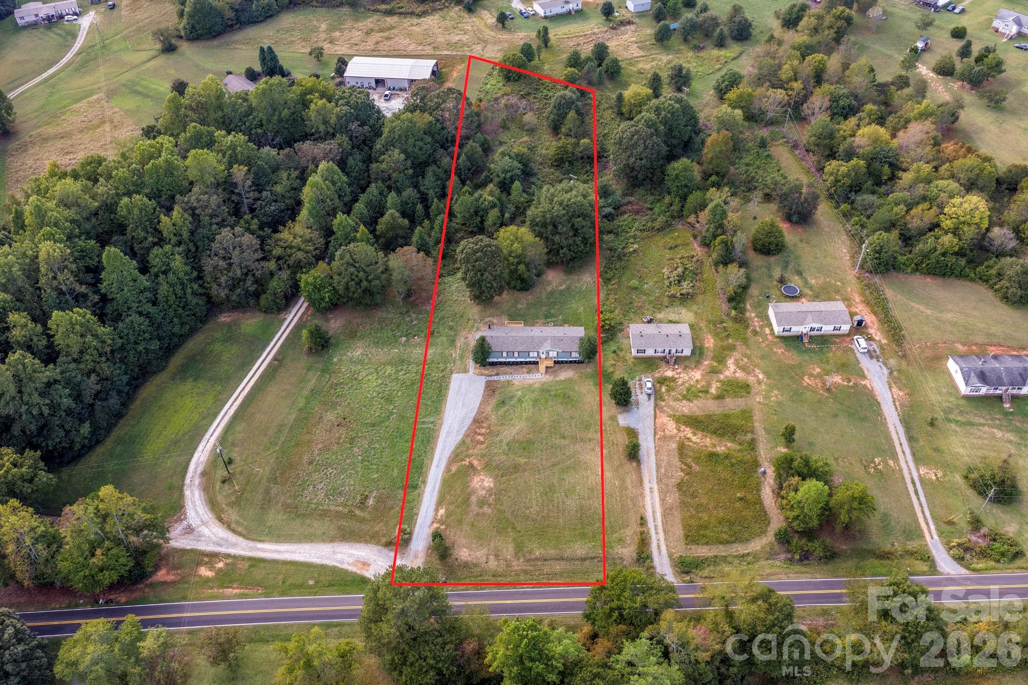 Property lines are approximate and for illustrative purposes only. - 2909 Wood Road, Mooresboro