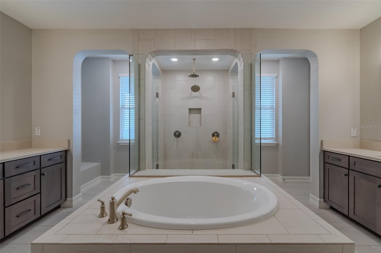 Main Bath - 29527 PICANA LN, WESLEY CHAPEL