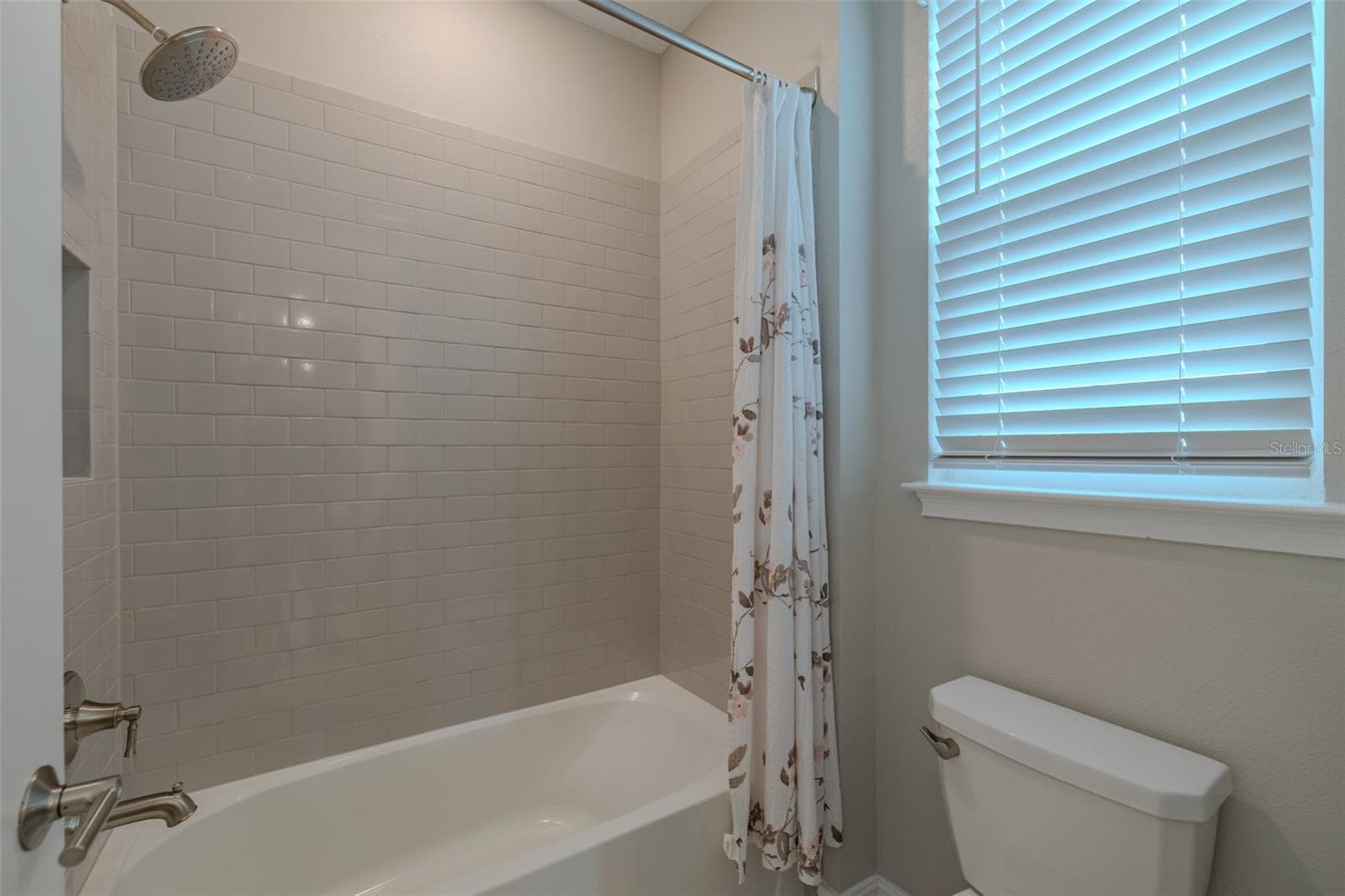 Full bath with pravate Shower / toliet room - 29527 PICANA LN, WESLEY CHAPEL