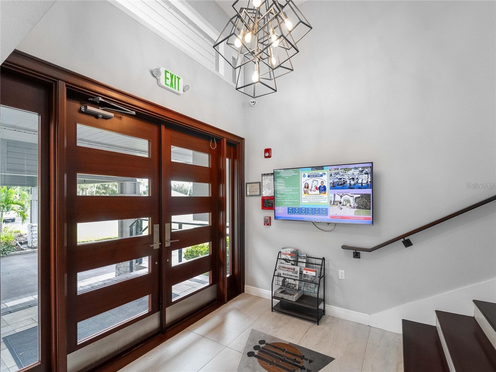 Community center entrance - 102 WINDWARD DR, OSPREY