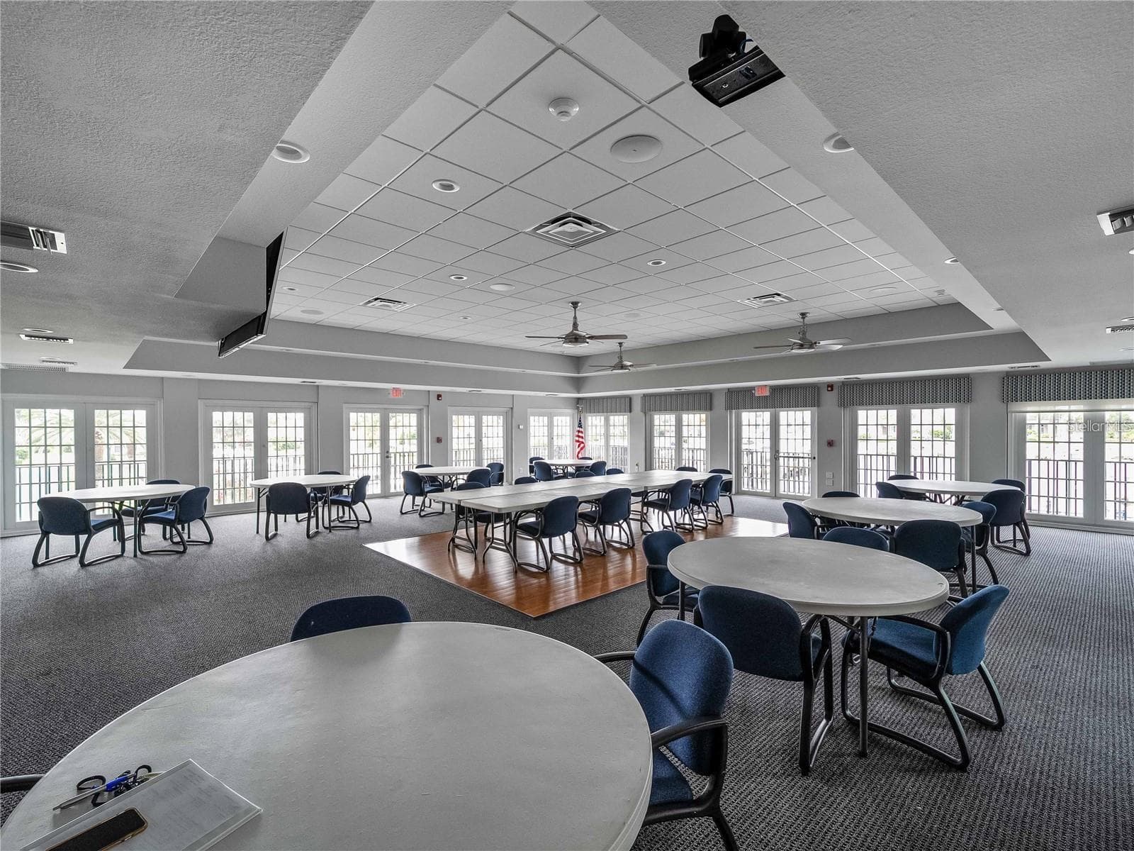 Community meeting room - 102 WINDWARD DR, OSPREY