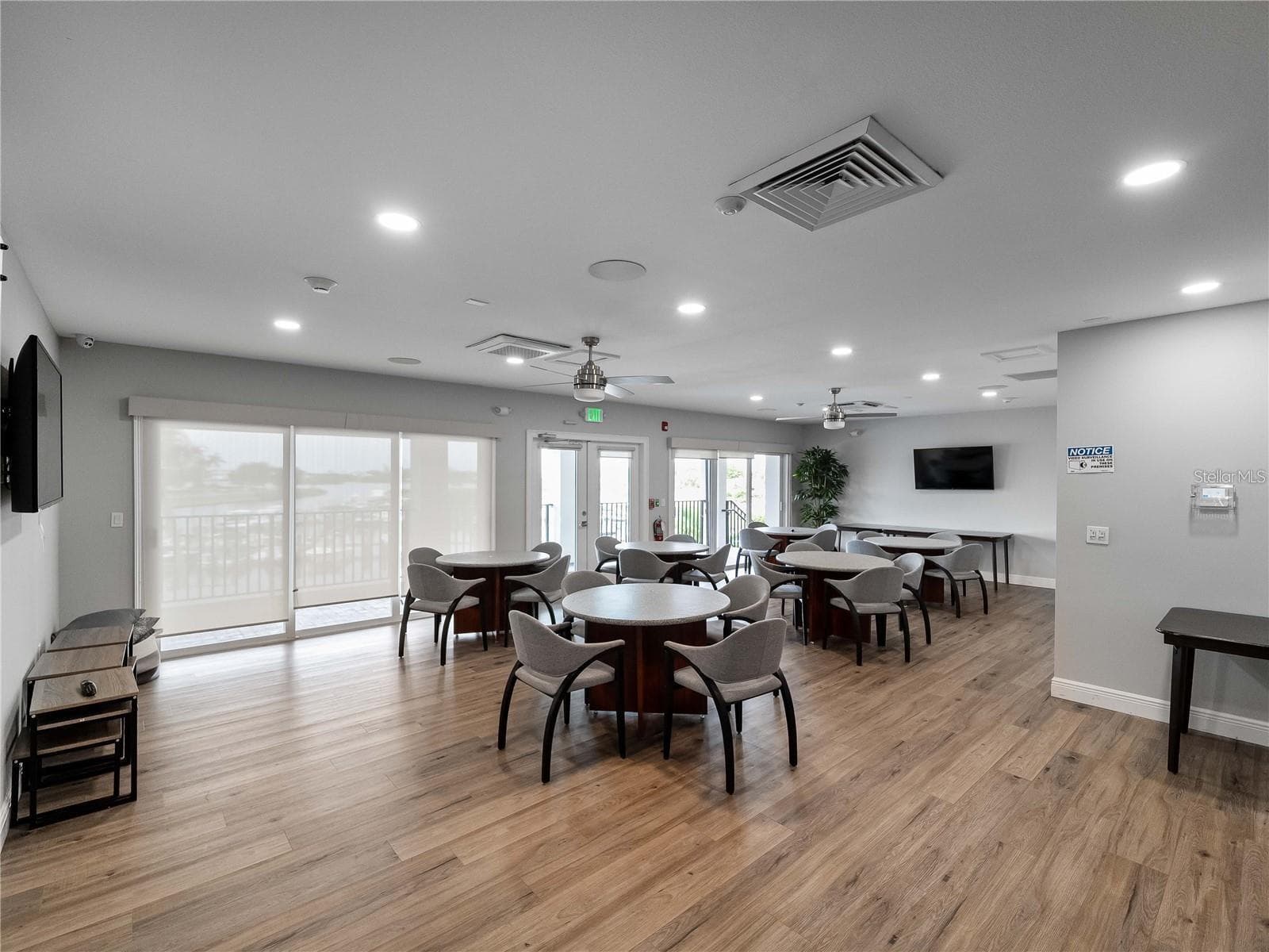 Community gathering room - 102 WINDWARD DR, OSPREY