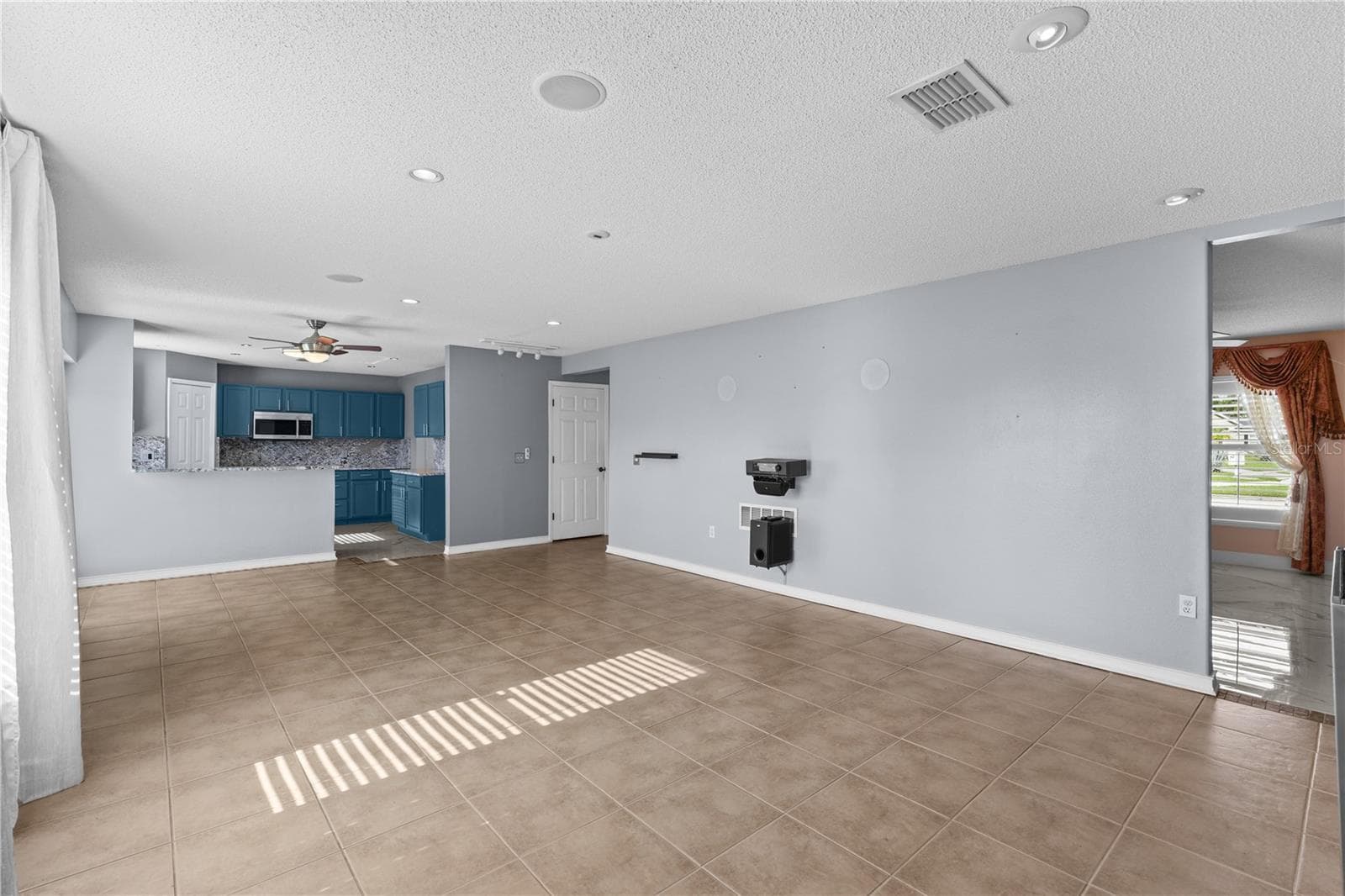Single Family Residence at 2430 MARCASITE LOOP, KISSIMMEE, photo 21 of 43
