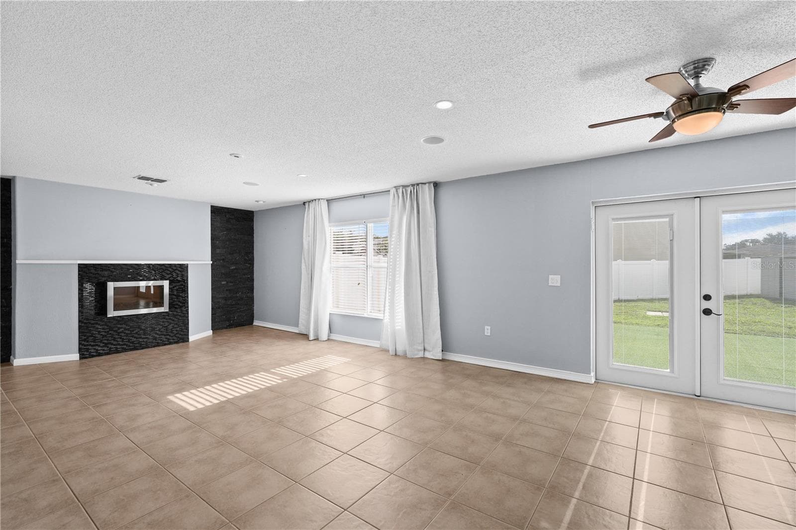 Single Family Residence at 2430 MARCASITE LOOP, KISSIMMEE, photo 22 of 43