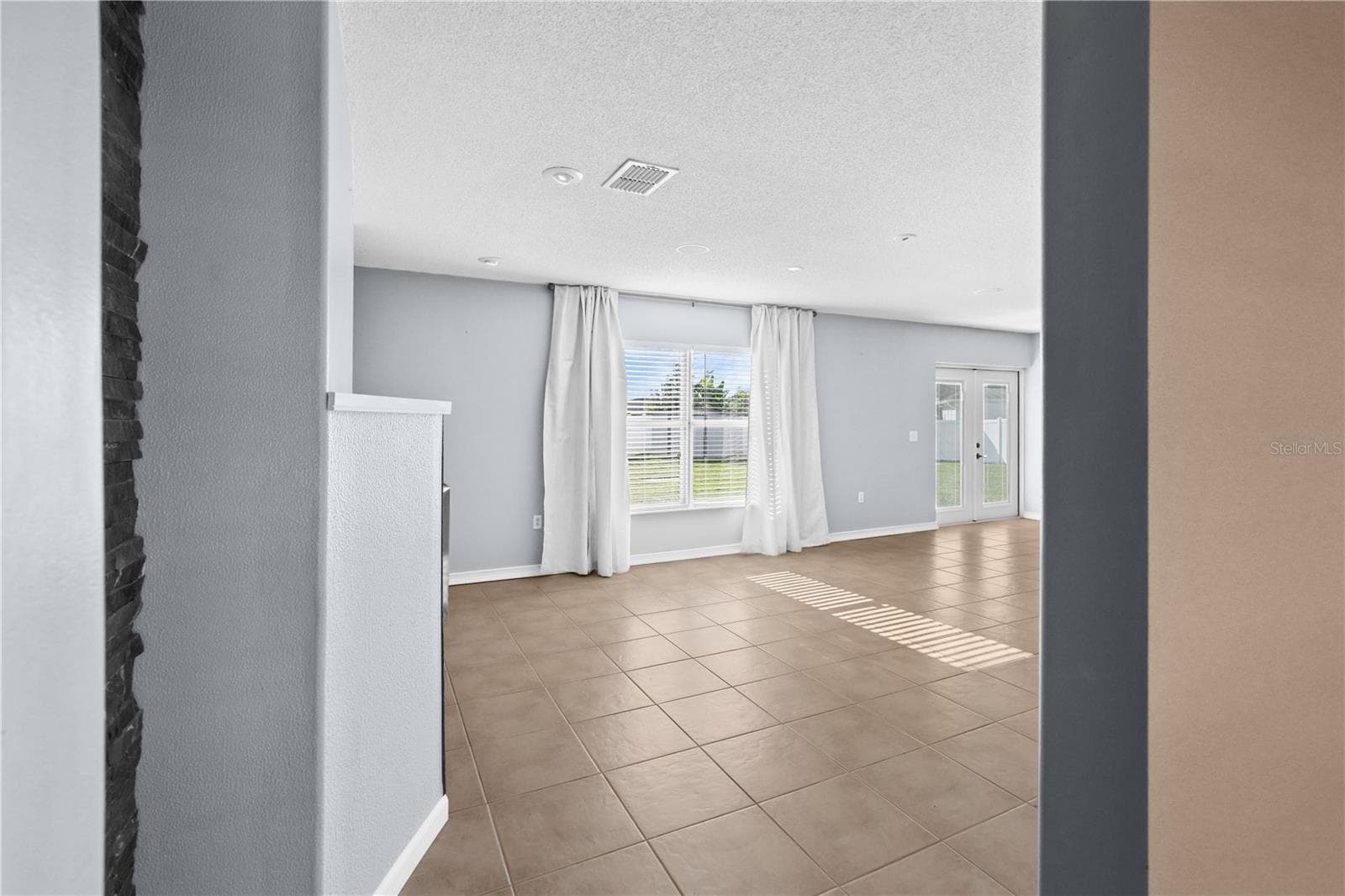 Single Family Residence at 2430 MARCASITE LOOP, KISSIMMEE, photo 23 of 43