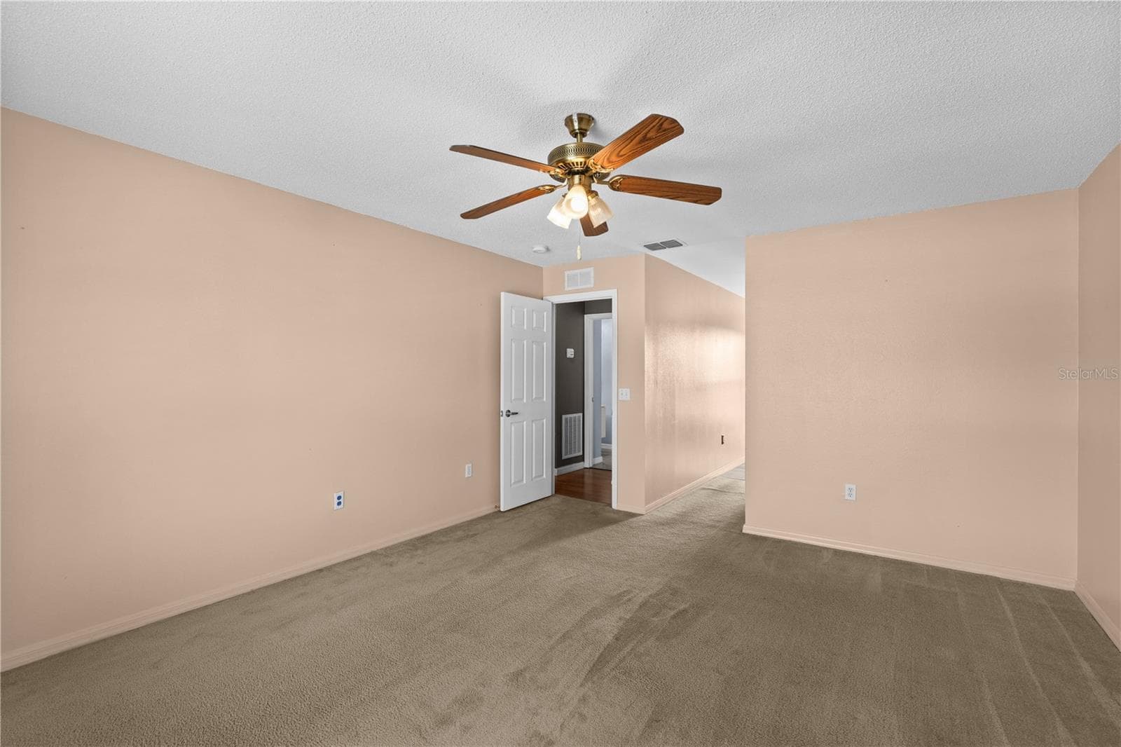 Single Family Residence at 2430 MARCASITE LOOP, KISSIMMEE, photo 33 of 43