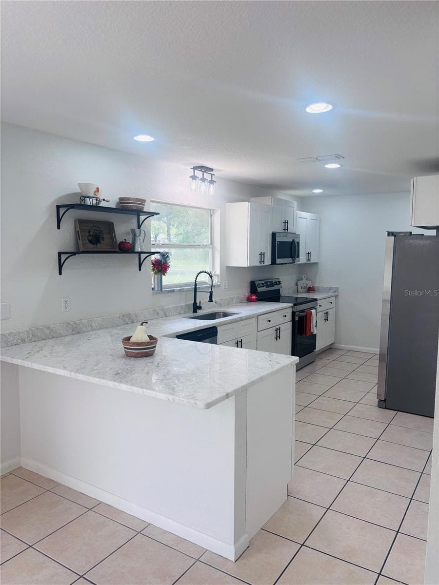 Single Family Residence at 30 SAPPHIRE WAY, OCALA, photo 6 of 16