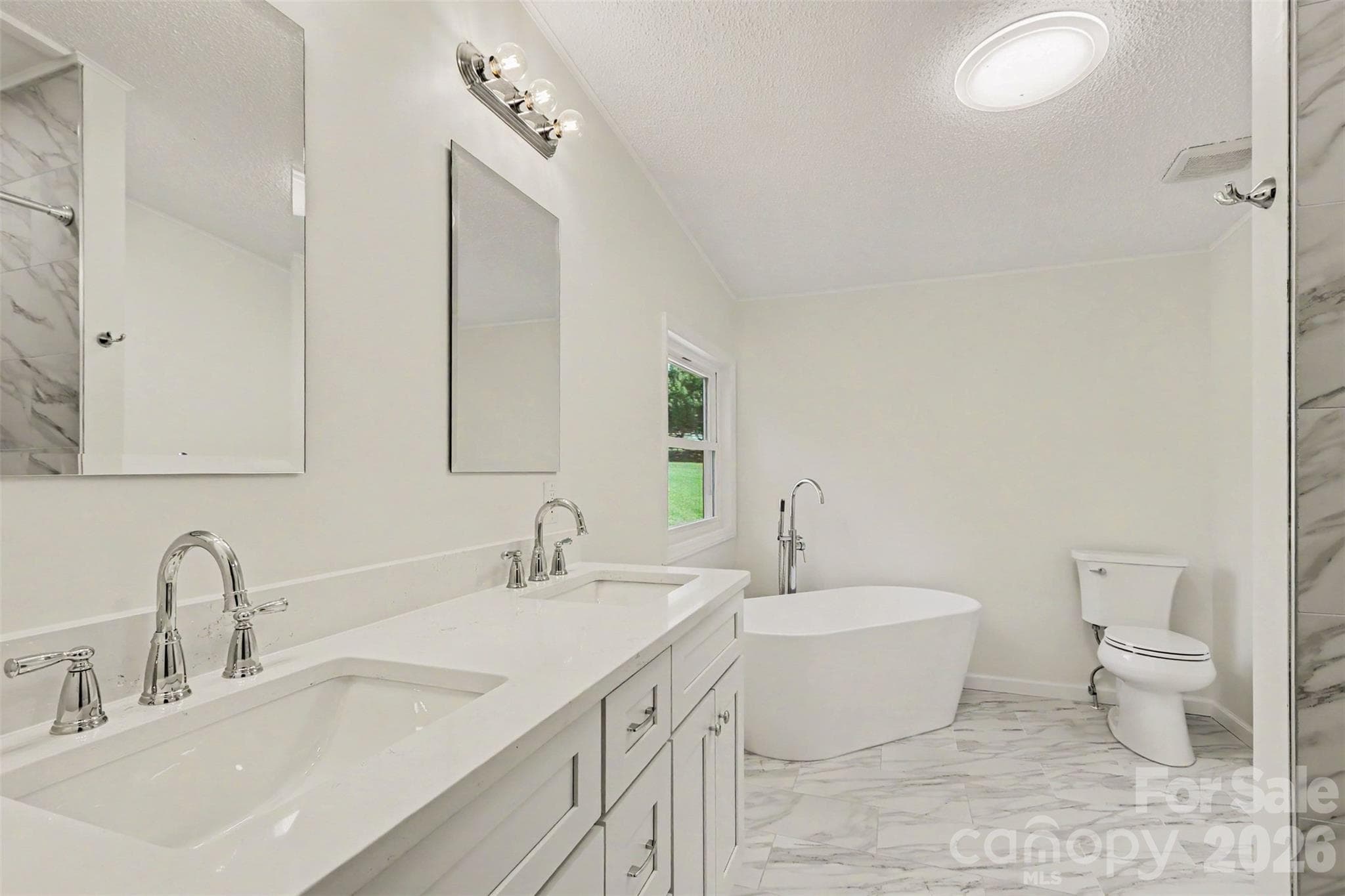 Primary bathroom - 3560 New Potato Drive, Kannapolis