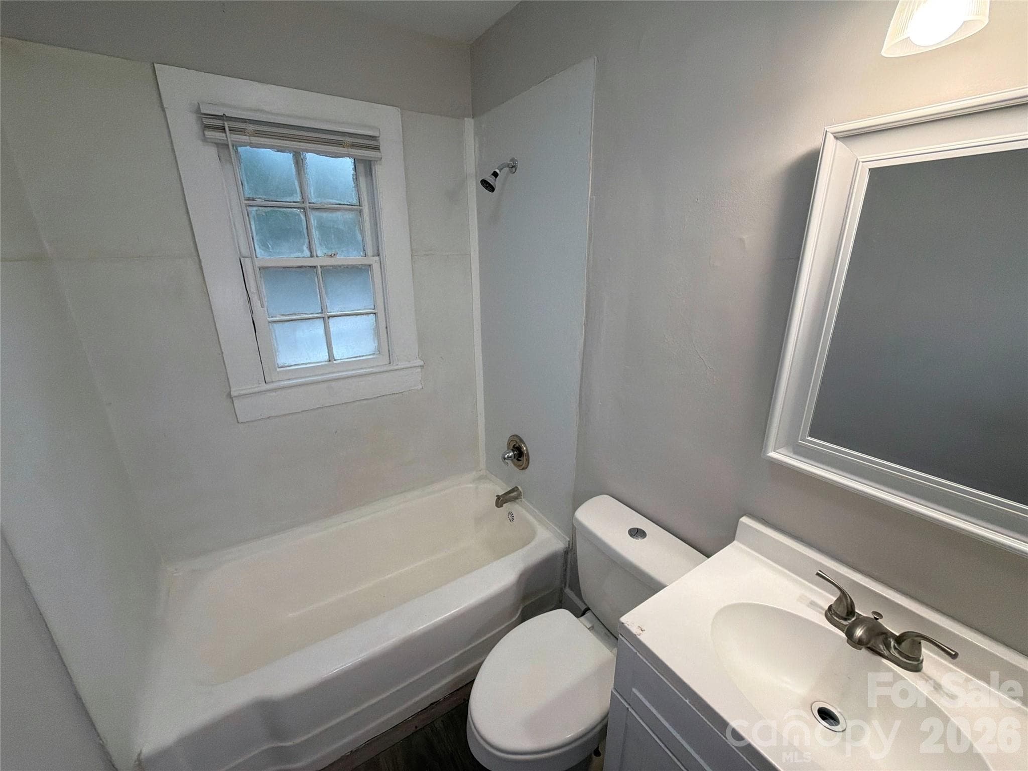 Duplex at 320 Harrison Street, Charlotte, photo 10 of 18