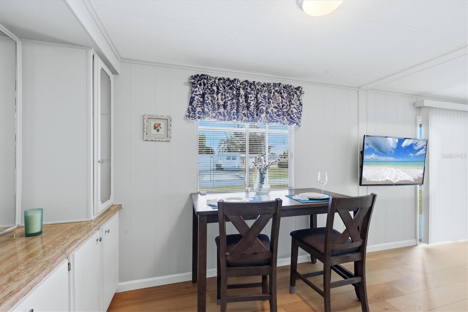 Dining room with built in storage - 240 VIA DE LUNA, ENGLEWOOD