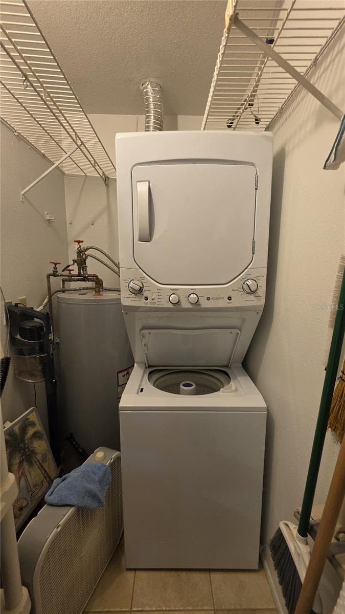 Included Wash-Dryer - 4324 TAHITIAN GARDENS CIR #D, HOLIDAY