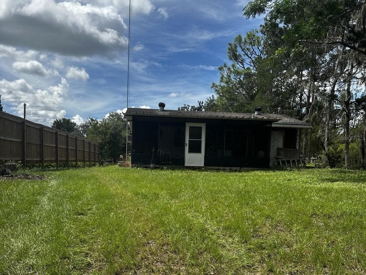 Single Family Residence at 10565 95TH TER, BELLEVIEW, photo 7 of 8