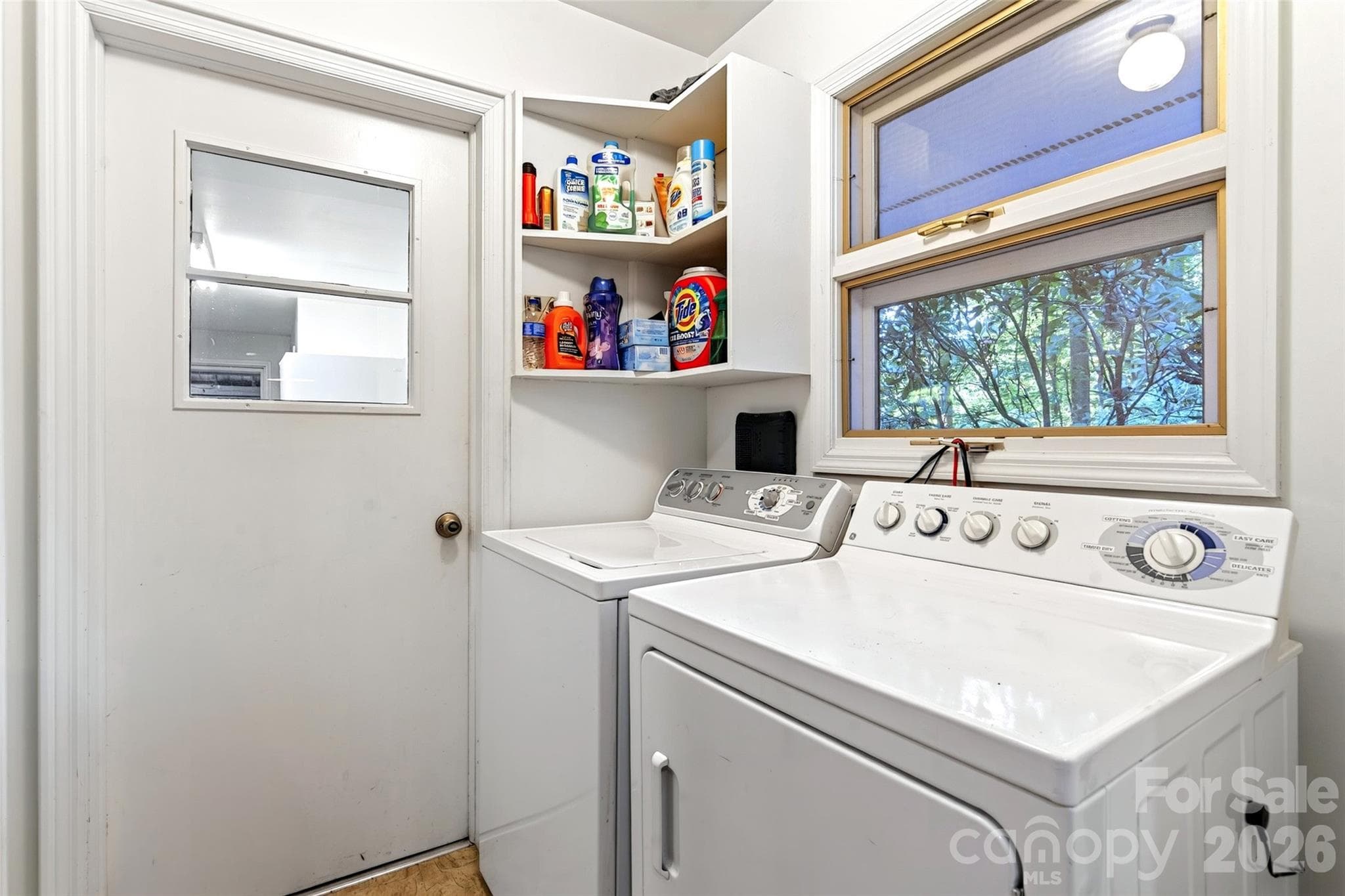 Laundry - 459 Forest Heights Drive, Marion