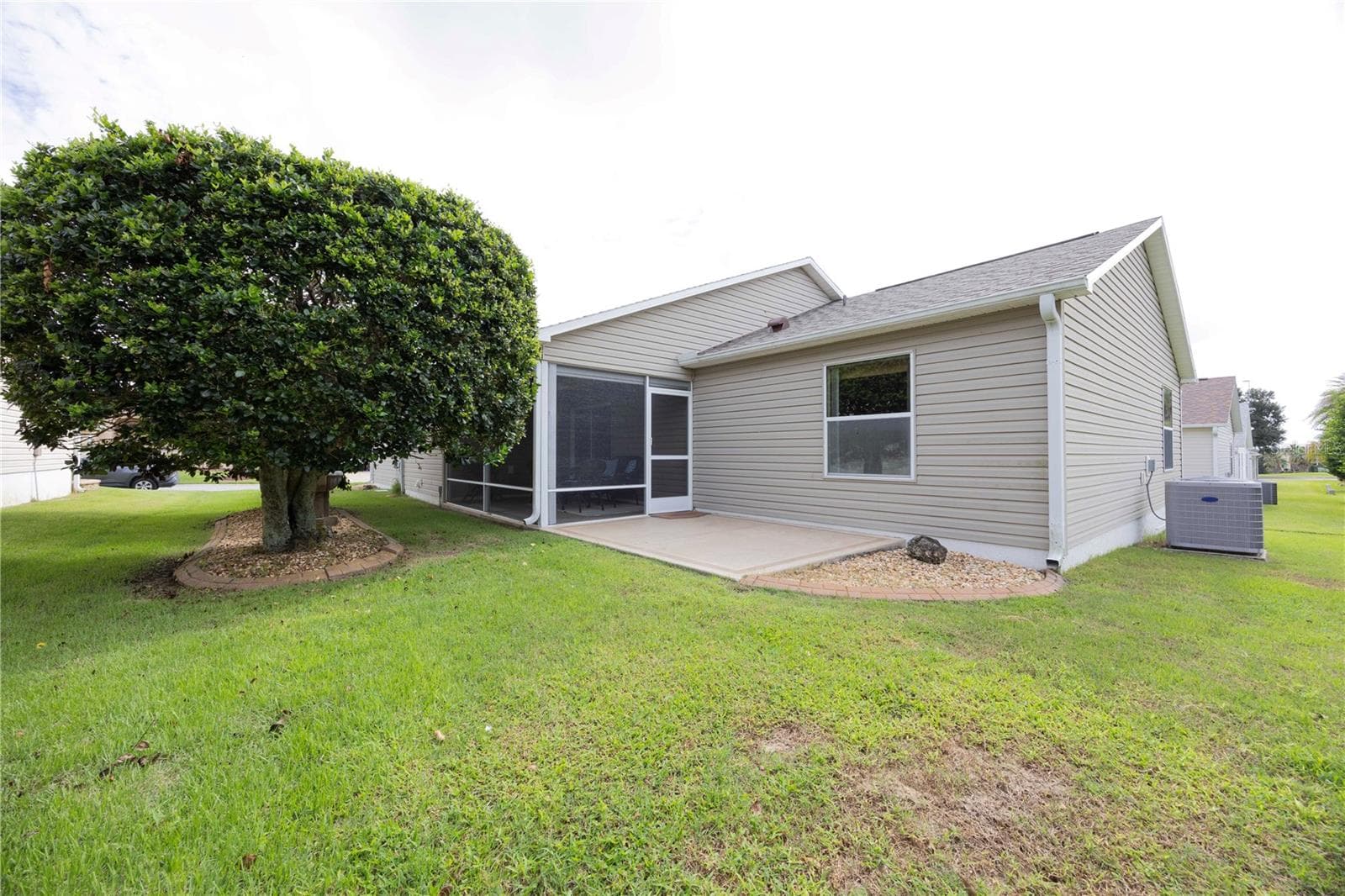 Single Family Residence at 766 BARTLET, THE VILLAGES, photo 21 of 29
