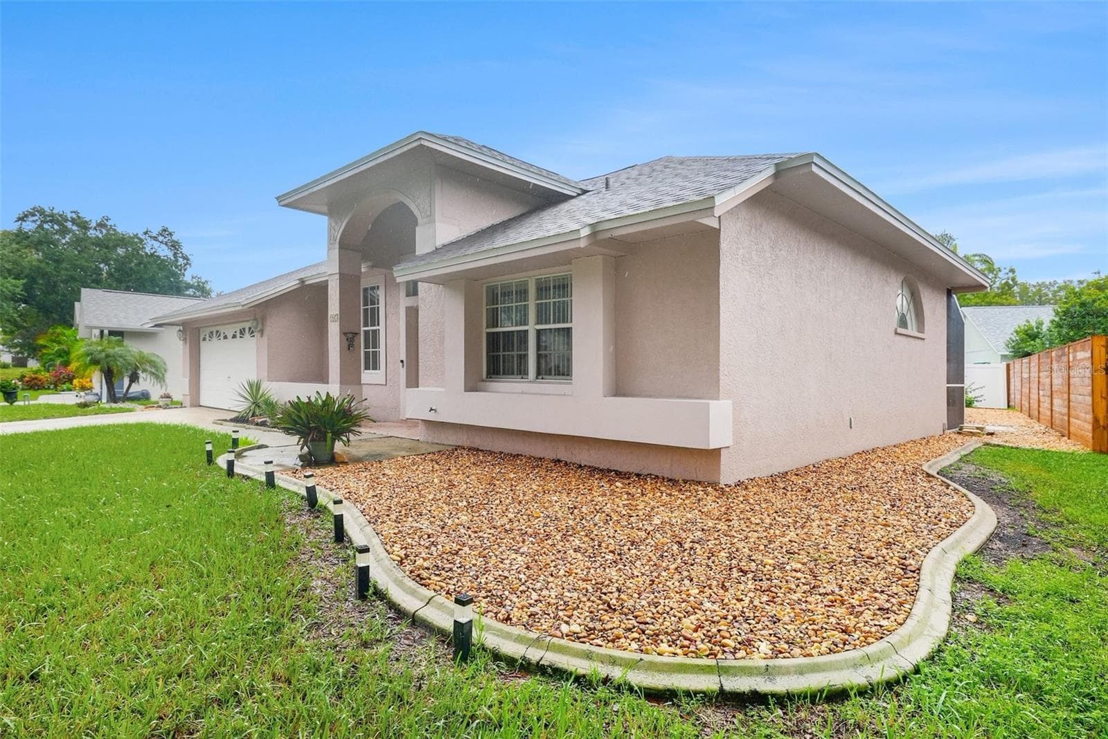 Single Family Residence at 907 BRITTANY PARK BLVD, TARPON SPRINGS, photo 2 of 30