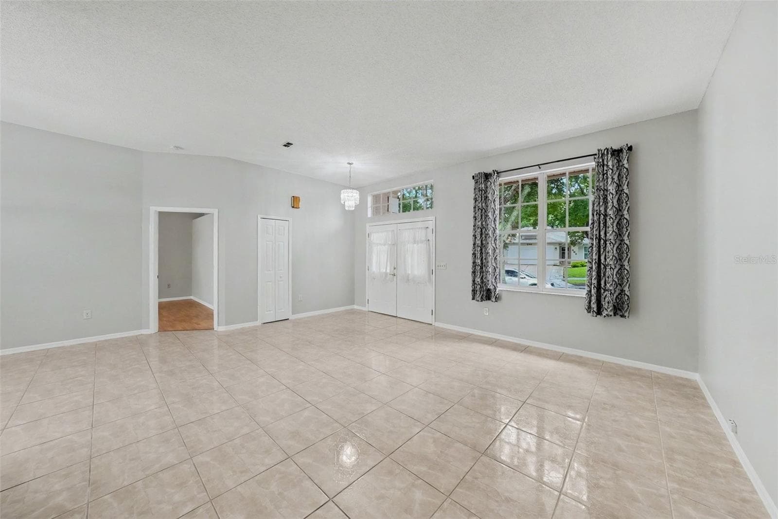 Single Family Residence at 907 BRITTANY PARK BLVD, TARPON SPRINGS, photo 4 of 30