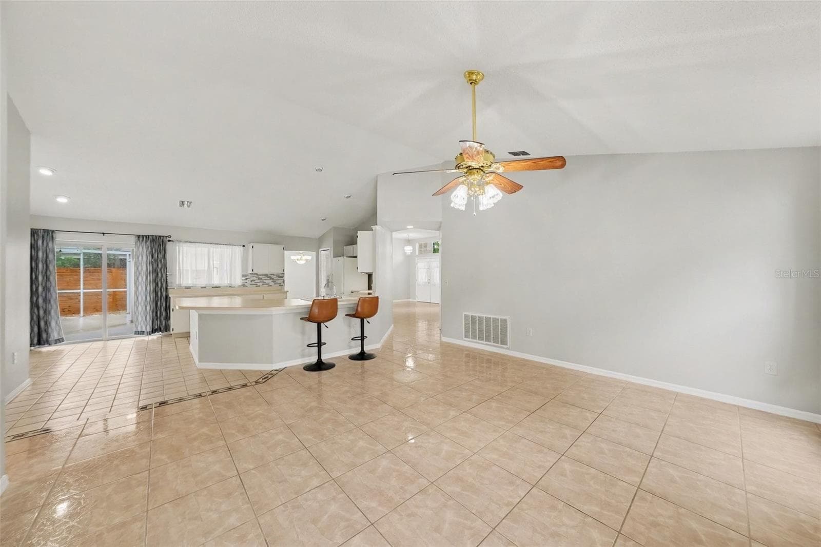 Single Family Residence at 907 BRITTANY PARK BLVD, TARPON SPRINGS, photo 11 of 30