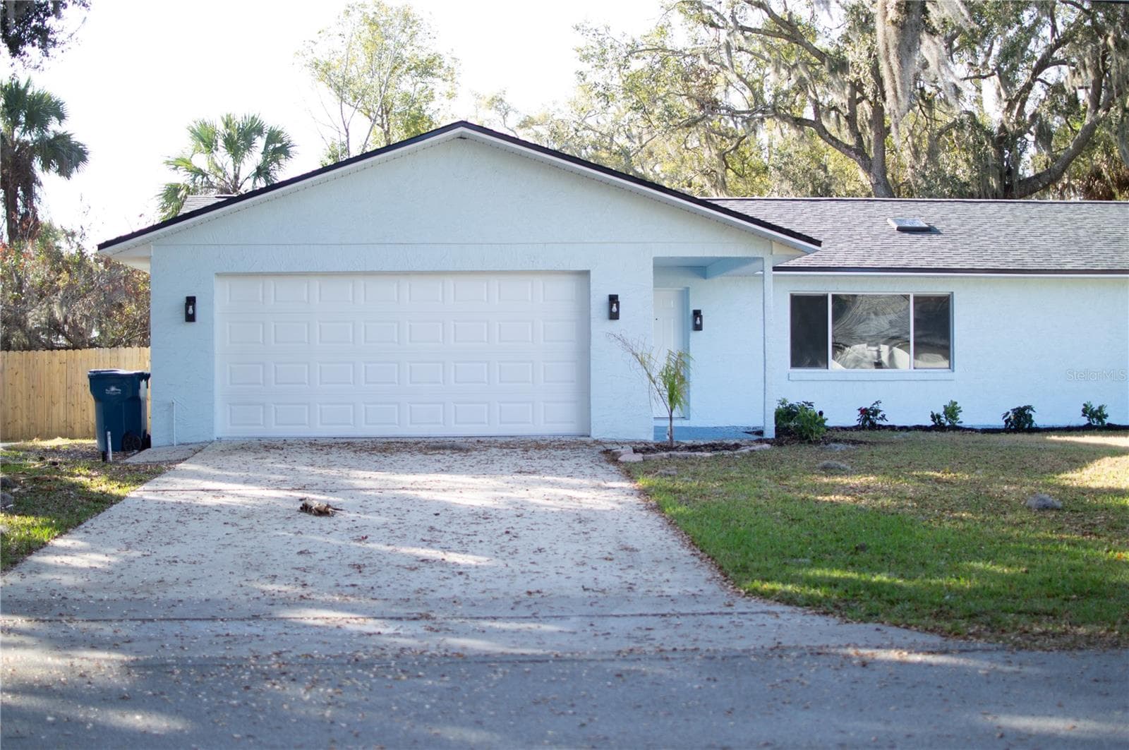 front - 168 N CORY DR, EDGEWATER