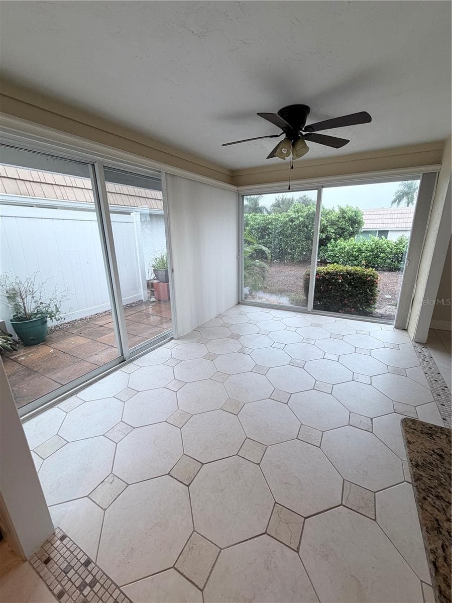 Villa at 2320 AQUABLUFF PL #V274, SARASOTA, photo 6 of 15