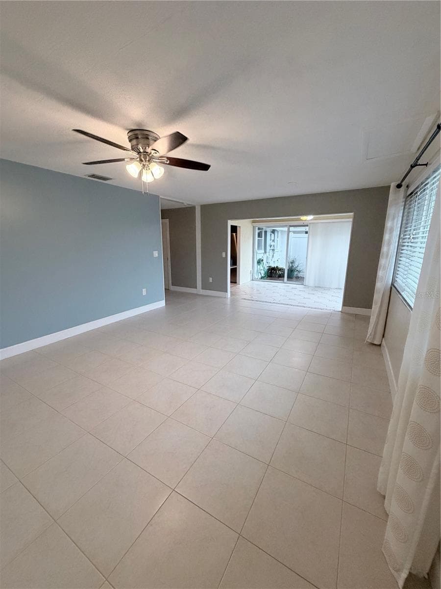 Villa at 2320 AQUABLUFF PL #V274, SARASOTA, photo 11 of 15