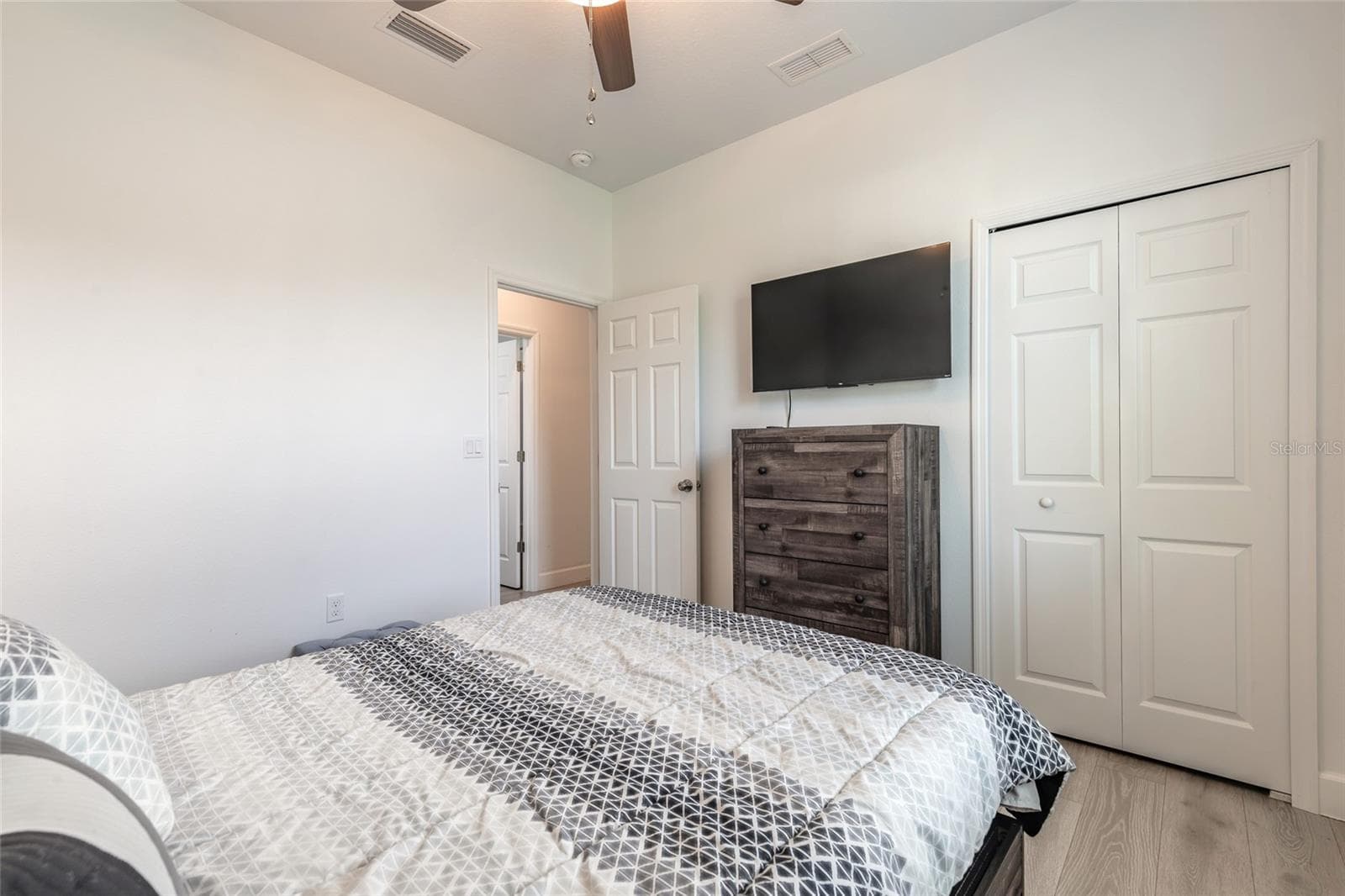 Single Family Residence at 2625 TRAVELERS PALM DR, EDGEWATER, photo 24 of 39