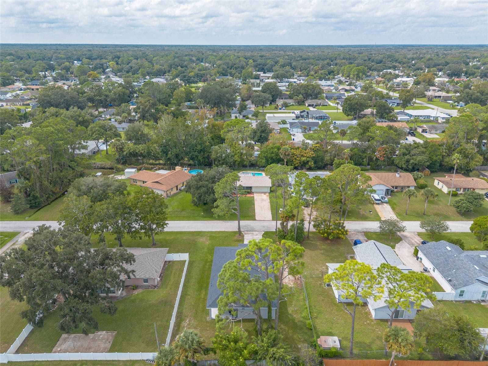 Single Family Residence at 2625 TRAVELERS PALM DR, EDGEWATER, photo 35 of 39