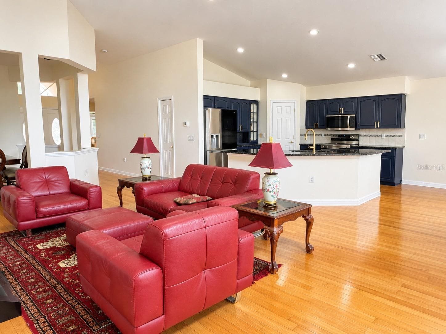 Single Family Residence at 12935 PINEFOREST WAY W, LARGO, photo 3 of 18
