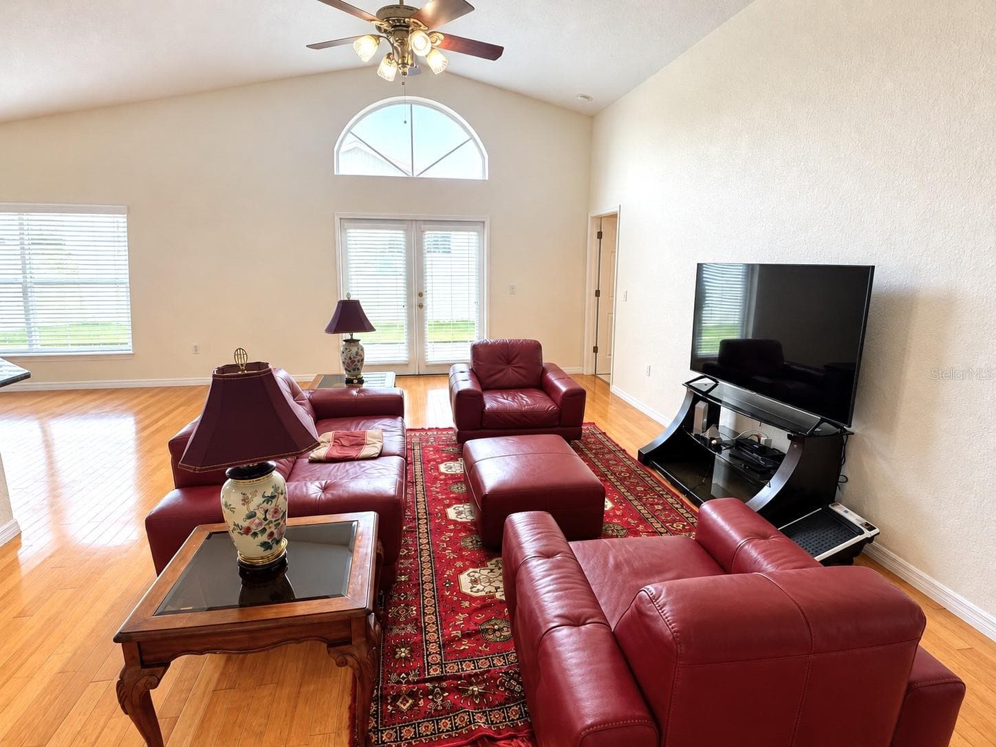 Single Family Residence at 12935 PINEFOREST WAY W, LARGO, photo 4 of 18