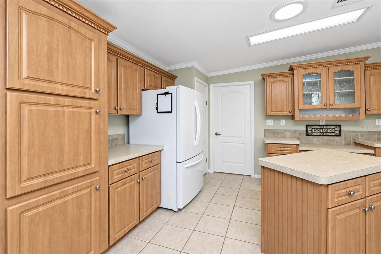 Manufactured Home at 4191 PELICAN POINTE DR, PUNTA GORDA, photo 12 of 60
