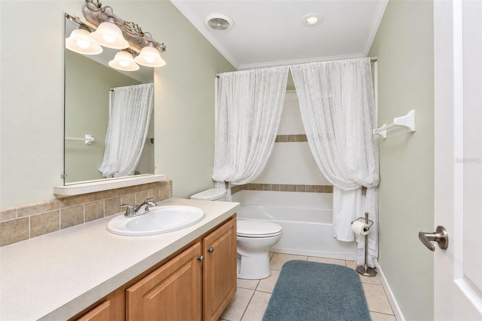 Manufactured Home at 4191 PELICAN POINTE DR, PUNTA GORDA, photo 30 of 60