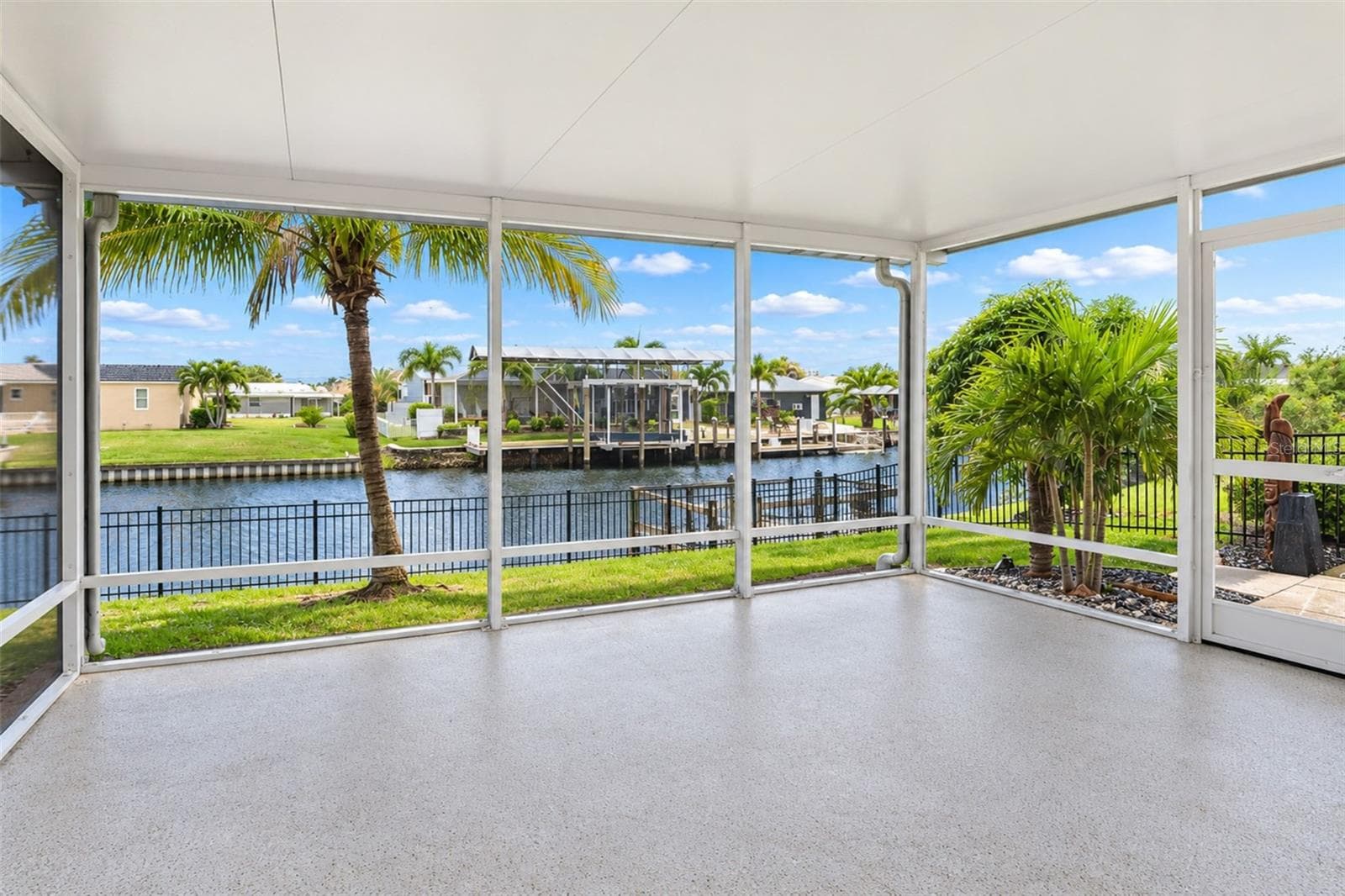 Manufactured Home at 4191 PELICAN POINTE DR, PUNTA GORDA, photo 43 of 60