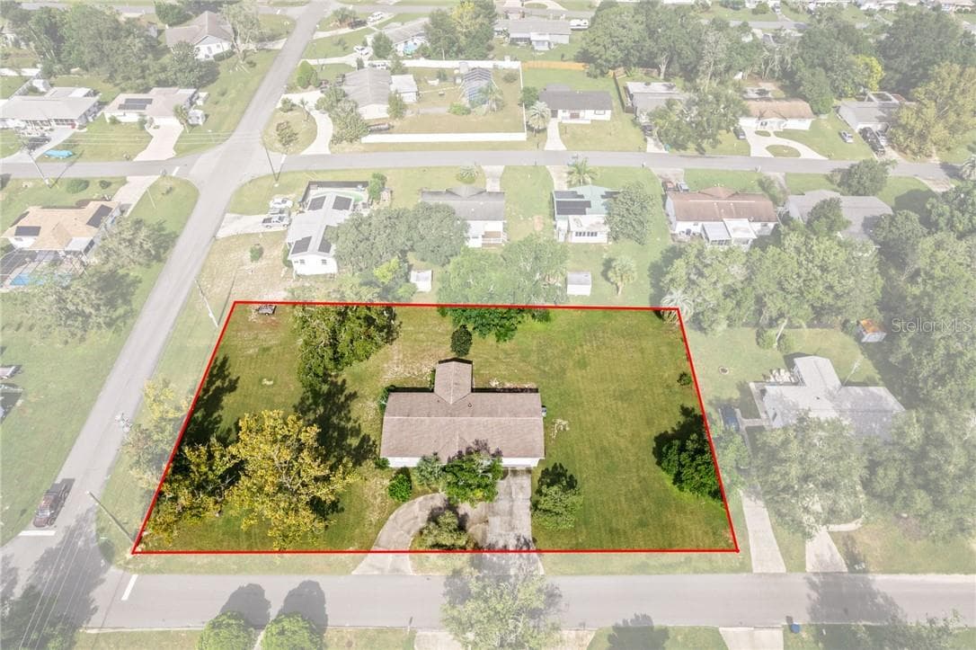 This Property is on 3 lots - 106 S Lucille ST, BEVERLYHILLS FL 34465, Beverly Hills