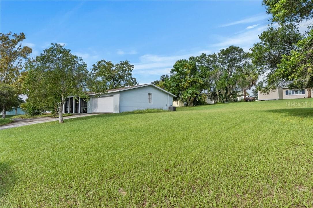 Lots of room - 106 S Lucille ST, BEVERLYHILLS FL 34465, Beverly Hills