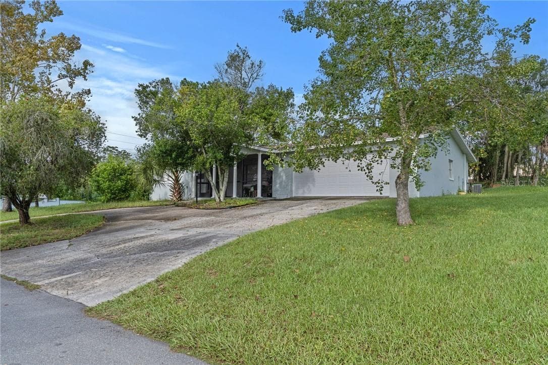 Single Family Residence at 106 S Lucille ST, BEVERLYHILLS FL 34465, Beverly Hills, photo 7 of 48