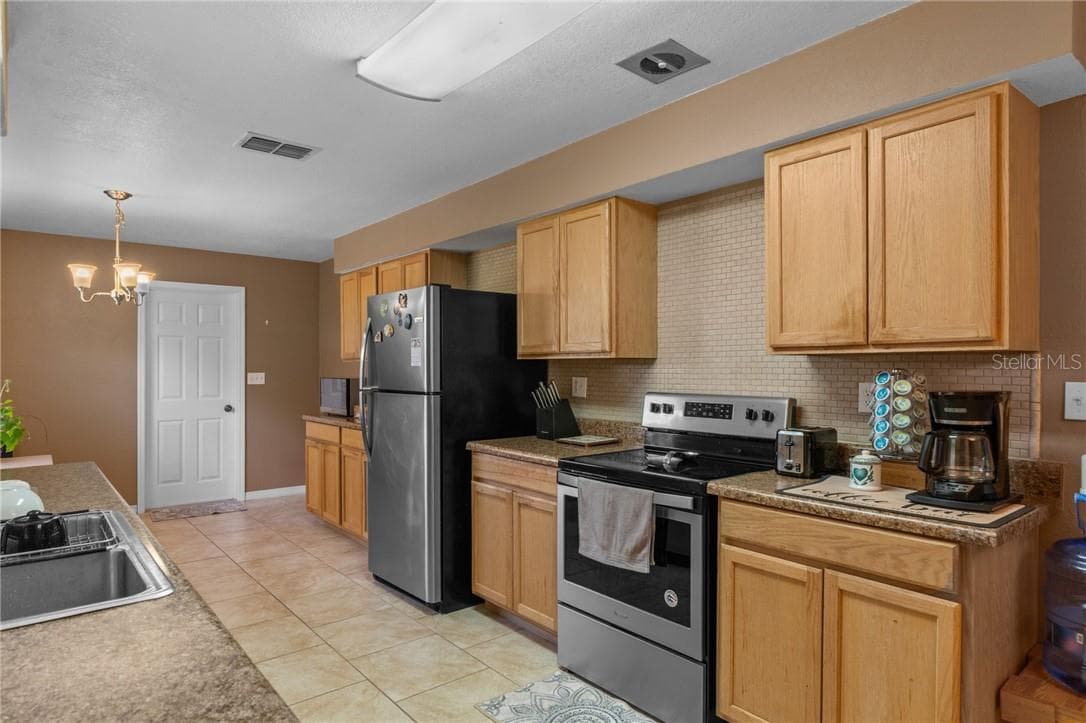 Single Family Residence at 106 S Lucille ST, BEVERLYHILLS FL 34465, Beverly Hills, photo 19 of 48