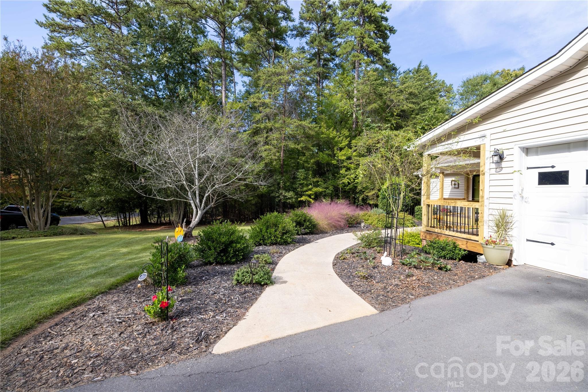 Single Family Residence at 571 Newport Drive, Mount Gilead, photo 8 of 67