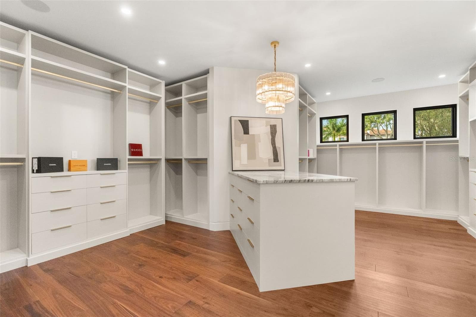 Huge walk in closet - 9117 BAY POINT DR, ORLANDO