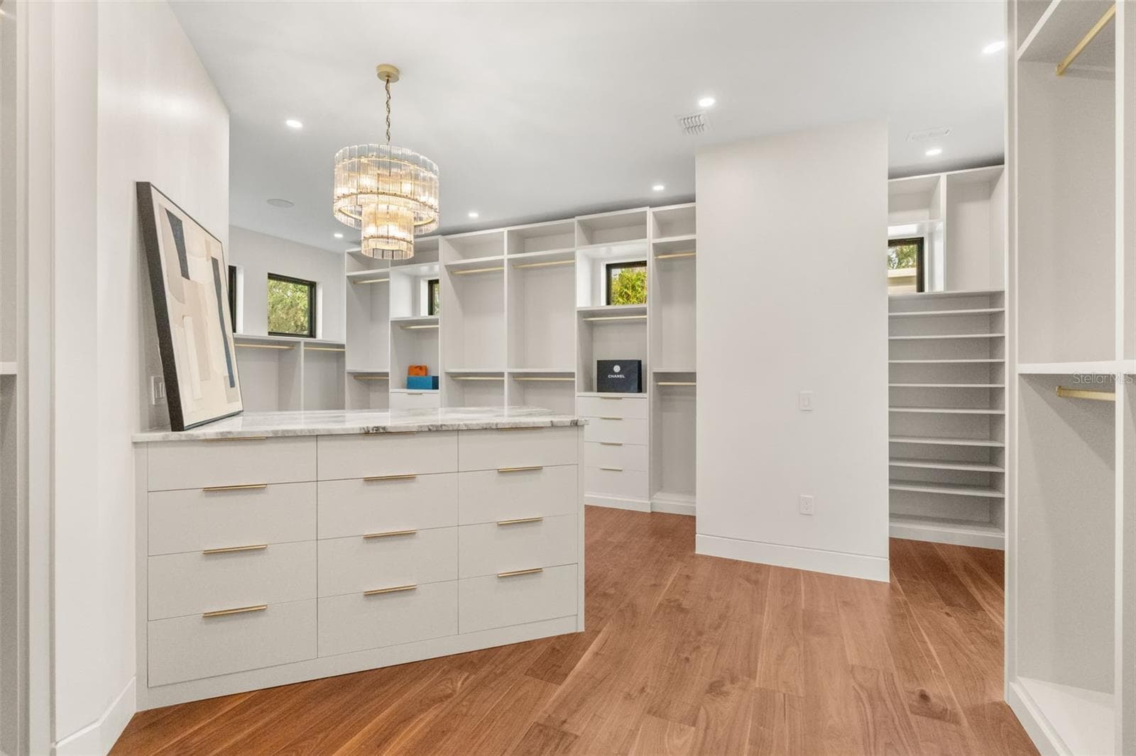 Over 600 sqft - 9117 BAY POINT DR, ORLANDO